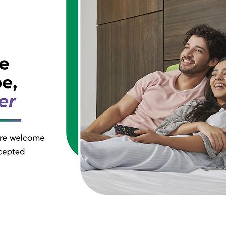 Treebo Premium Tahoora International Hotell Calcutta Exteriör bild