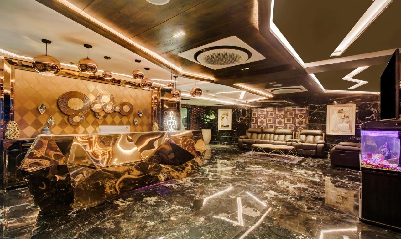 Treebo Premium Tahoora International Hotell Calcutta Exteriör bild