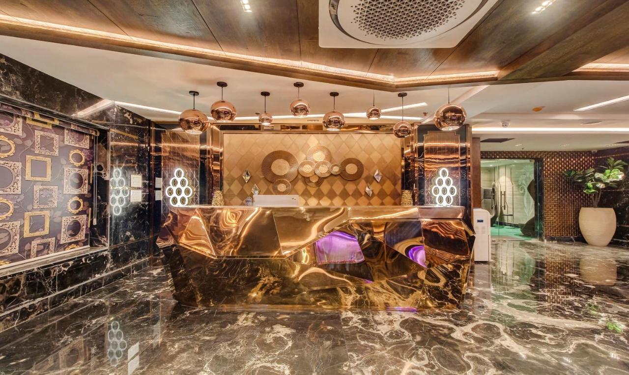Treebo Premium Tahoora International Hotell Calcutta Exteriör bild